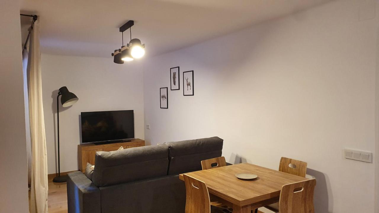 Xia Apartaments Con Acceso A Piscina Rialp Exterior photo